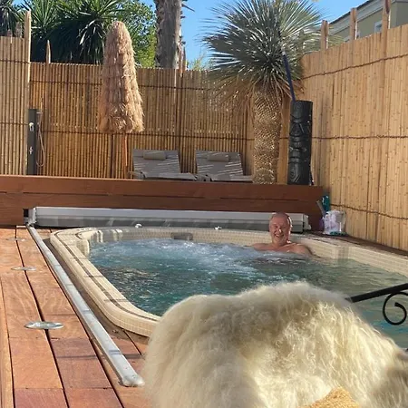 Maison Luxe 3 Ch Piscine Spa, Plage Et Port 5 Mn, St Tropez 15 Mn فيلة غريمو